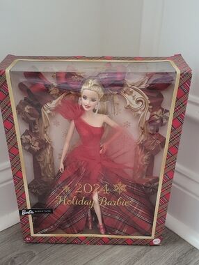 Mattel BARBIE Signature 2024 Platinum Blonde NIB